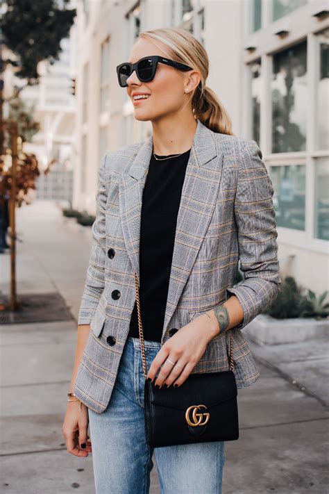 blazer with jeans female.